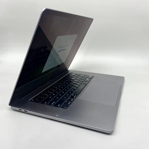 Apple MacBook Pro 16" 2019 A2141 i7 2,6 GHz 16 GB DDR4 500 GB SSD Gris/B- - Imagen 1 de 11