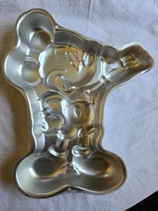 De colección Wilton Mickey Mouse Cake Pan 1995 Disney Cuerpo Completo Retirado # 2105-3601 - Imagen 1 de 7