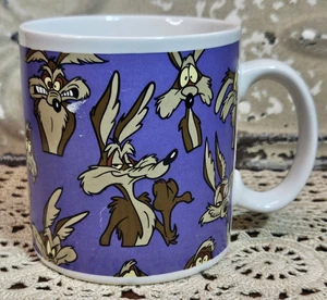 Vintage 1994 Looney Toons Wiley Coyote Purple Ceramic Mug 8 oz - Picture 1 of 8
