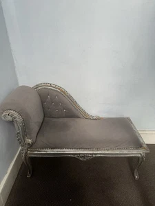 French Style Silver Chaise Lounge – Needs Minor TLC Stunning Upcycle Opportunity - Picture 1 of 4