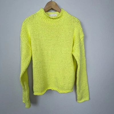 Suéter feminino By Together novo com etiquetas tamanho M amarelo gola simulada malha de algodão manga longa - Imagem 1 de 4