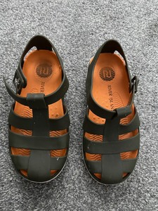 river island boys sandals