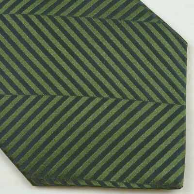 Gravata Perry Ellis Portfolio Masculina Verde Preta Zig Zag Listrada 57"x4"  - Imagem 1 de 4