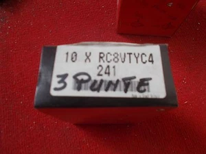 4 CANDELE CHAMPION RC8VTYC4 GOLF 2 1.8i 16V da 08/85 a 09/91 - Picture 1 of 1