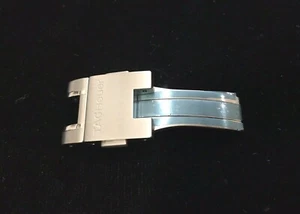TAG Heuer Carrera 17mm Stainless Steel Clasp FAA018 for Bracelet BA0794 NEW!! - Picture 1 of 3