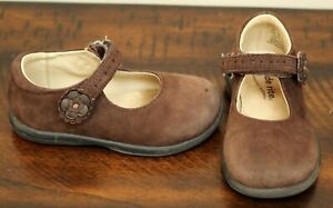 Stride Rite BROWN LEATHER MARY JANES size 6.5 Girls Shoes Uniform Dressy Casual