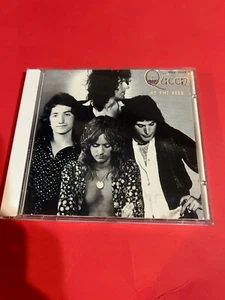 Queen – At The Beeb JAPAN RELEASE EDITION CD TECP-25525 Freddie Mercury - Picture 1 of 4