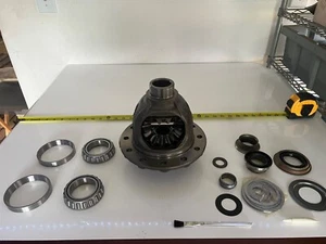 NEW DANA 60 #43678 REAR DIFFERENTIAL KIT 35 SPLINE 4.10 AND DOWN - Bild 1 von 12