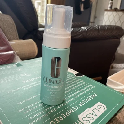 Clinique Acne Solutions espuma limpiadora 4,2 oz tamaño completo NUEVA. Foto 1 de 4