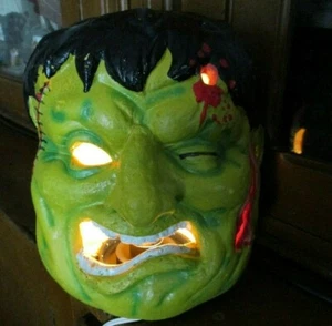 1996 FRANKENSTEIN MONSTER HEAD~HALLOWEEN LIGHT UP PROP~SCARS/BULLET HOLE IN HEAD - Picture 1 of 8