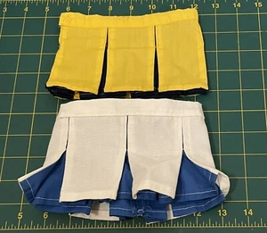 Zwei plissierte Cheerleader Röcke gelb blau weiß 4 Vintage 16" Kohl Patch Kind - Bild 1 von 3