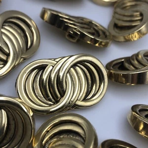 Vintage Gold Tone Interlocking Rings Shank Buttons 13x14mm Lot of 6 D805 - Picture 1 of 8
