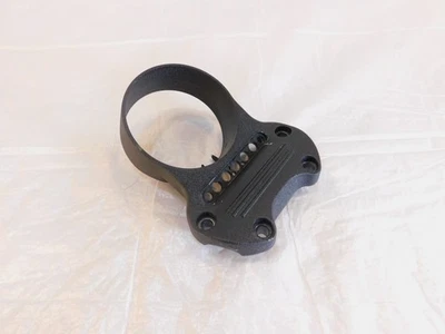 Soporte velocímetro Harley Davidson Sportster 883 hierro y 1200 Nightster Speedo Foto 1 de 4