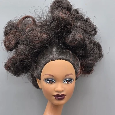 DESNUDO S.I.S. MUÑECA DE MODA MORENA TRICHELLE SO IN STYLE PASTELERÍA AA Foto 1 de 4