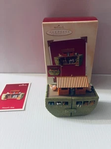 Hallmark Keepsake Ornament - Noah's Ark 2003 - Picture 1 of 16