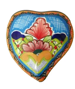 Pequeña caja de baratija en forma de corazón de cerámica Arte Cruz Talavera sin plomo México - Imagen 1 de 12