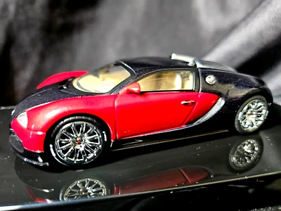 AUTOart Bugatti Veyron Black & Red 1:43 Scale Inv. #4569 - Image 1 of 4