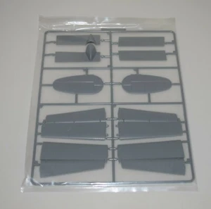 HK MODELS LANCASTER B Mk.I 01F005 ⭐PIEZAS⭐ SPRUE H-STBD&PORT STABILIZR ASMBLY 1/48 - Imagen 1 de 3