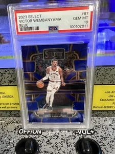 2023 Panini Select Victor Wembanyama #87 Blue SP RC Rookie Graded PSA 10 GEM MT - Foto 1 di 3