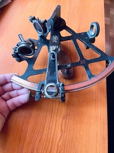 SEXTANT Vintage old optical Astronomical Navigation Instrument - Picture 1 of 9