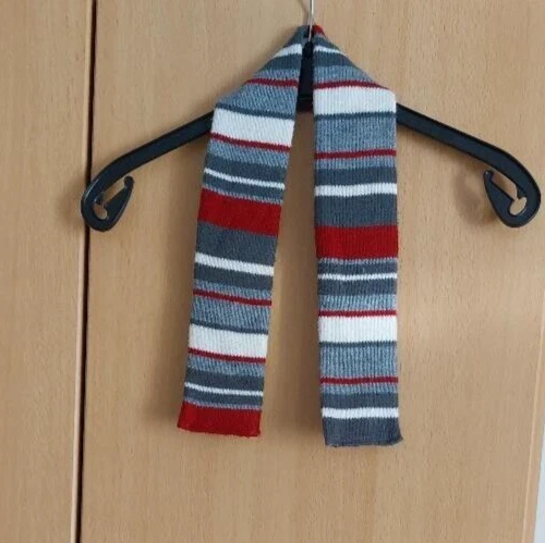 Bufanda infantil multicolor rayas aprox 80 cm de largo y 8 cm de ancho - Imagen 1 de 1