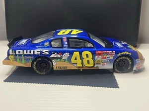 Jimmie Johnson Car #48 Lowe's Looney Tunes Rematch 2002 Monte Carlo 1:24 Action - Picture 1 of 5