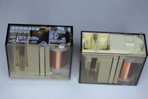 5 Stück Relais Nr.181 Schrack RP410730 230 VAC 1 Wechsler 8Amp Schrack - Bild 1 von 1