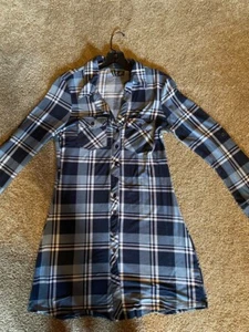 Next Question Blue Plaid Shirt - Size Large - Picture 1 of 3