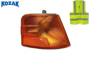 Turn Signal Light Right Compatible with Volvo VN VNL 1998-2003, VNM 2000-2017 - Foto 1 di 9