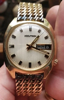 Vintage Bulova Accutron 14k Gold Filled Mens Watch Tuning Fork Day/Date Foto 1 de 4
