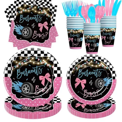 烧伤或蝴蝶结性别揭示盘子和餐巾装饰,他或她性别... — 第 1/4 张图片