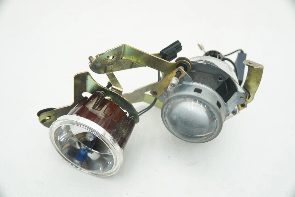 Soporte de faro delantero derecho A117M0092S OEM Lotus Elise Exige 2005 Foto 1 de 4