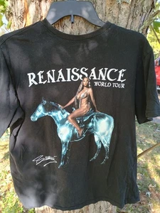 Beyonce Renaissance World Tour 2023 Size M Graphic Print Music Concert t-shirt - Picture 1 of 4