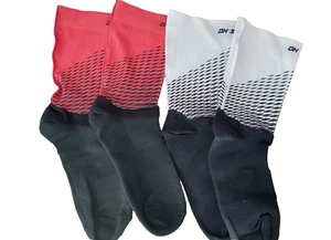 2 PAIRS ! Cyling Socks Anti Slip Silicone Hi-Tech Fabrics PRO's Choice Men Women - Picture 1 of 4