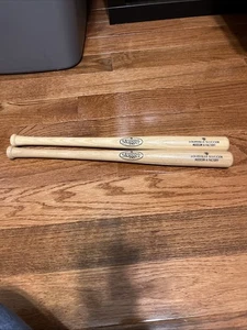 Lote de bate de béisbol Louisville Slugger 2-18" mini museo de madera y recuerdo de fábrica - Imagen 1 de 9