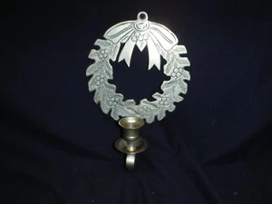 Small Vintage Brass Chamber wall mounted Candle Stick holder Christmas theme - Bild 1 von 4