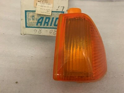 Ford Escort 3 MK III 80-86 Indicatore di direzione sinistro Aric (G117) NUOVO NOS  - Immagine 1 di 4