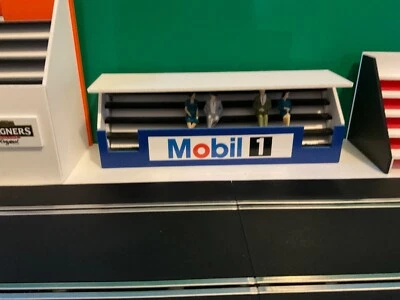 SCTB Tribuna MOBIL 1 escala 1:32 con techo 4 figuras Scalextric Carrera Ninco SCX