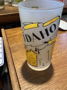 50er JAHRE MATTIERTE STAATSKARTE GEDENKGLAS GELB IDAHO - Bild 1 von 3