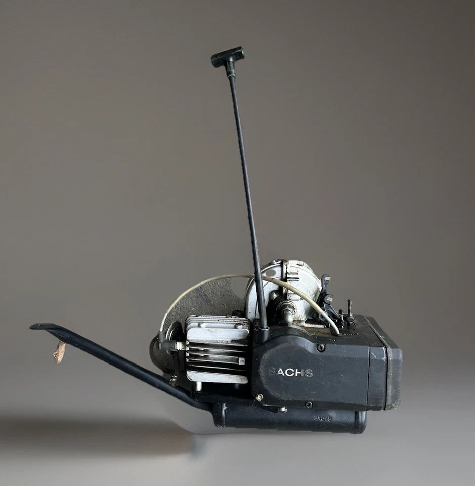 Saxonette Motor SACHS 301/AB Fahrrad Selten mit Auspuff komplett - Bild 1 von 4