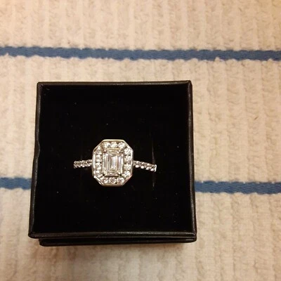 Anillo de ley Lustro Stella talla 11 hecho con circonitas blancas de Swarovski (366) Foto 1 de 4