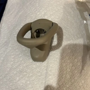 GM Coat Hooks 22600884 A Pair. Exchanged Number 22733488 - Bild 1 von 8