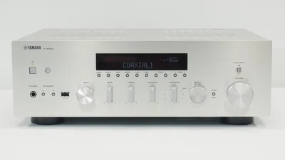 Amplificador integrado receptor de red Yamaha R-N600A Hi-Res DAC 100V plateado Foto 1 de 4