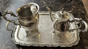 Set teiera brocca/brocca acqua placcata argento vintage con vassoio da portata - Foto 1 di 6