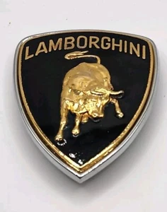 Lamborghini Black Gold Emblem Logo Badge Metal Embossed Enamel Original Rare NLA - Foto 1 di 4