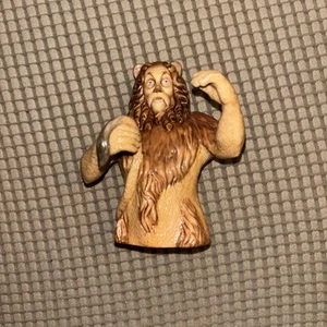 Dept 56 The Wizard of Oz Cowardly Lion Candle Crown Collection Schnupftabakdose - Bild 1 von 3