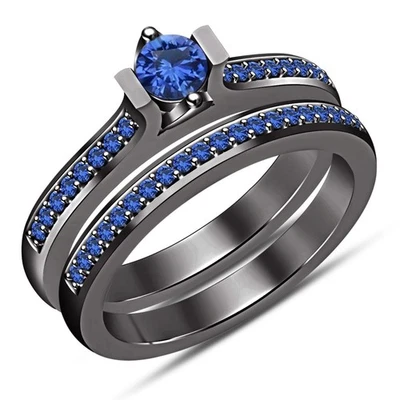 Juego de anillos de compromiso nupciales de zafiro creados en laboratorio redondos de 2 quilates de oro negro de 14 quilates Foto 1 de 3