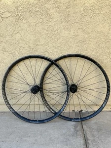 Bontrager Kovee Elite 23 TLR Boost 29” Carbon MTB Wheelset HG 15x110mm 12x148mm - Picture 1 of 5