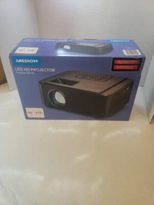 MEDION LED HD PROJECTOR 1280 x 720p 155 ANSI LUMENS BUILT IN SPEAKER 45-200" NEW - Picture 1 of 12
