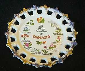 Beautiful vintage Giftcraft The Flower Emblems of Canada blue & gold plate 8" - Picture 1 of 1